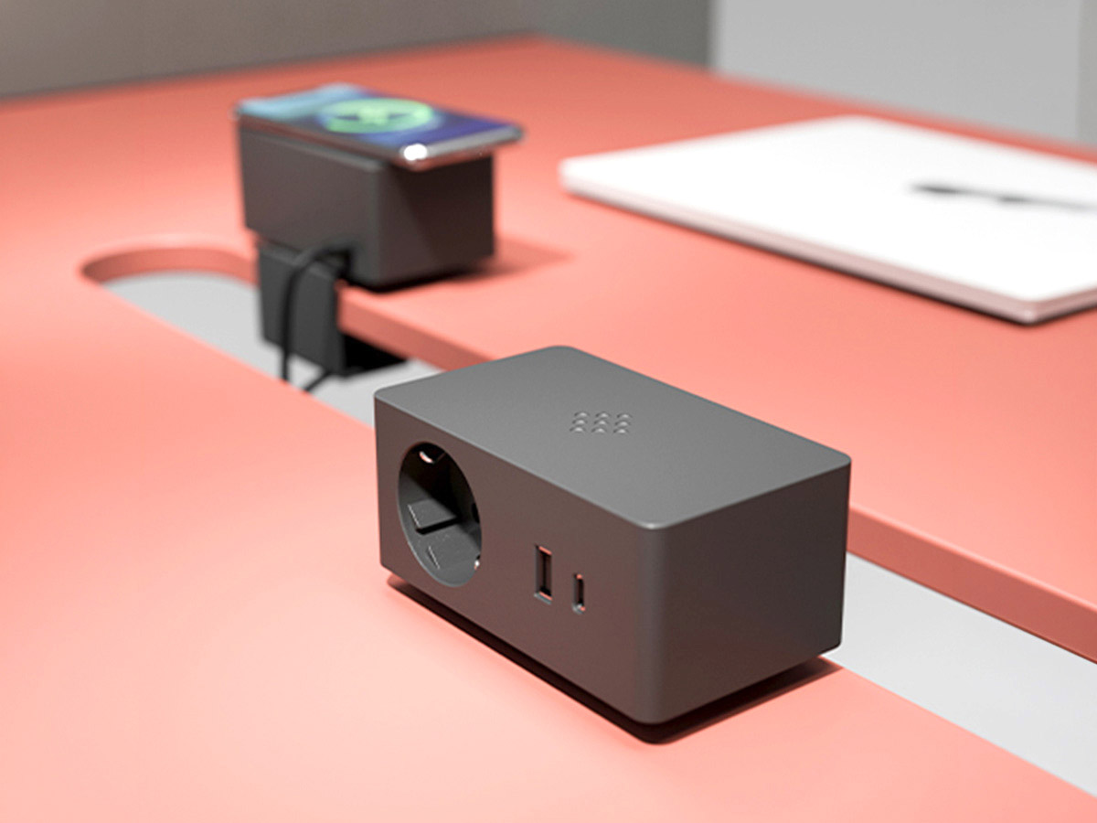 Essentials render, Charging accessories